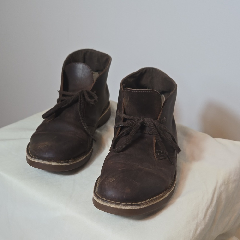 Clarks Brown Leather Chukka Boots Men's Lace Up Ankle Round Toe Size 9.5